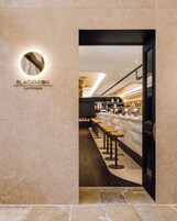 Breakfast, lunch, dinner served; local and international cuisine 