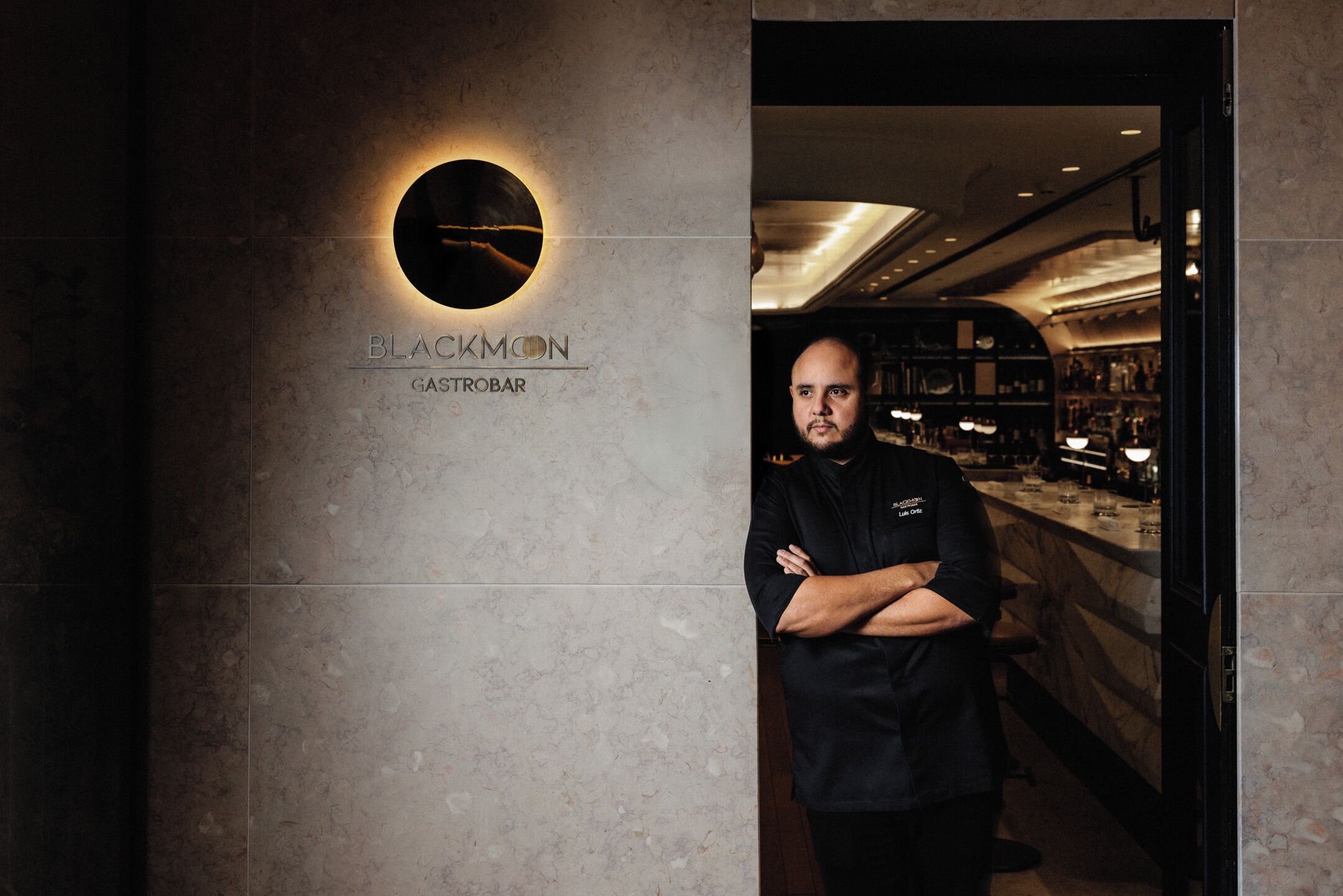 Breakfast, lunch, dinner served; local and international cuisine 