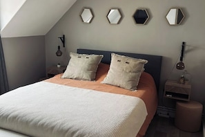3 bedrooms, WiFi, bed sheets