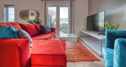 Blue Cedar Apartment