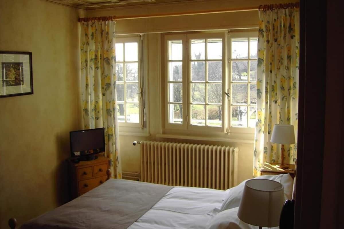 1 bedroom, in-room safe, blackout drapes, soundproofing