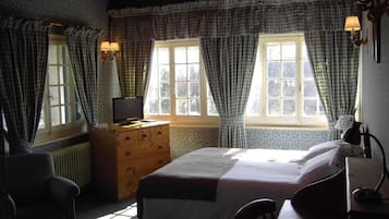 Suite | 1 bedroom, in-room safe, blackout drapes, soundproofing