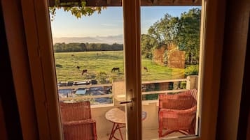 Chambre Double Standard, salle de bains attenante, vue montagne | Vue depuis le balcon