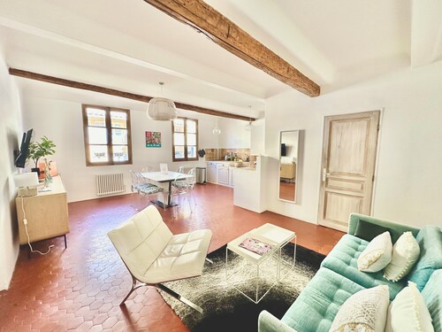 3 bedroom apartment in aix-en-provence