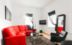 Comfort Loft, Partial Ocean View | Living area - Lofts du Presbytère (Matane)