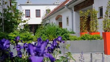 Chi tiết ngoại thất