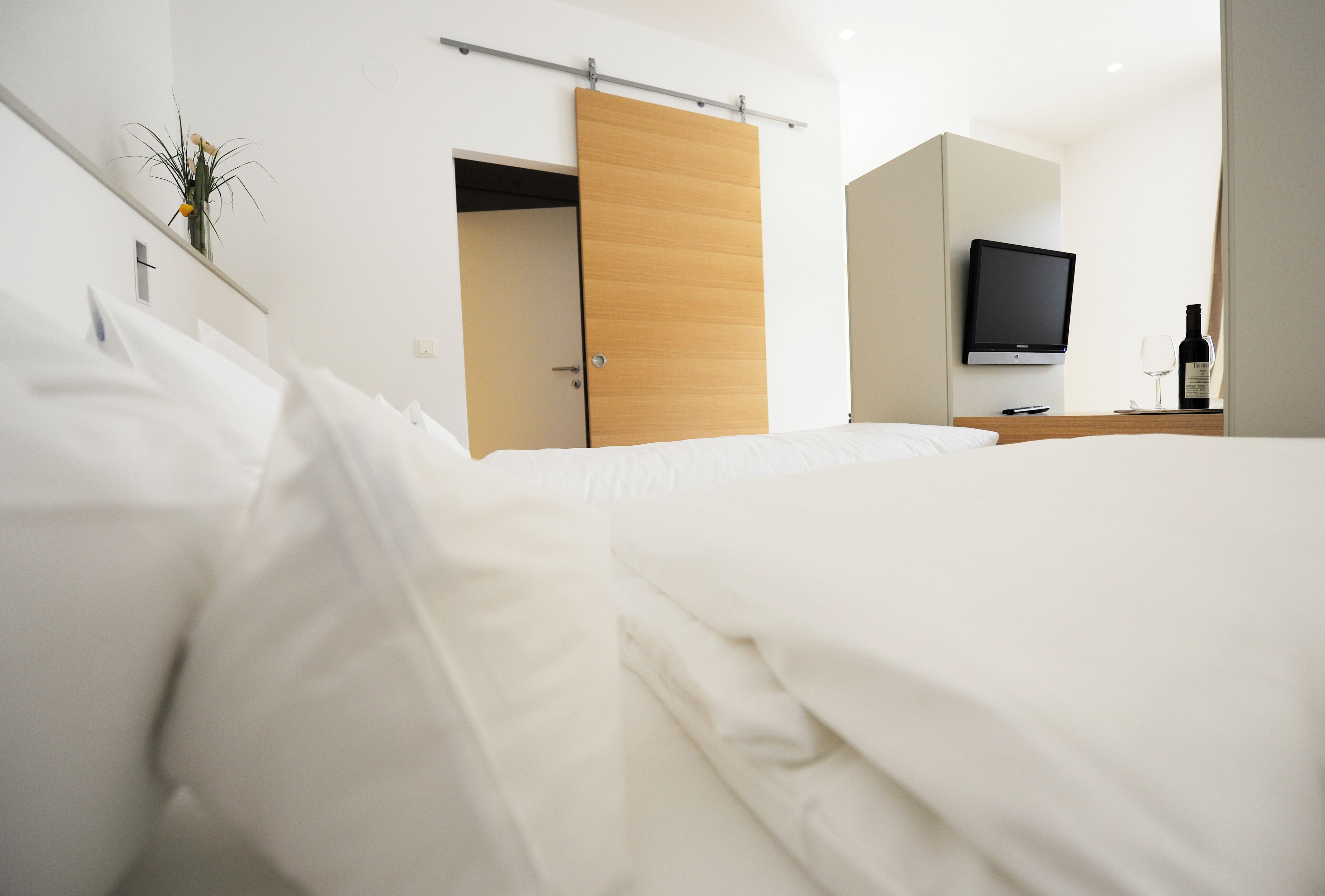 ห้องดับเบิล, วิวสวนหย่อม | ตู้นิรภัยในห้องพัก, โต๊ะทำงาน, พื้นที่ทำงานแบบใช้แล็ปท็อป, ห้องเก็บเสียง