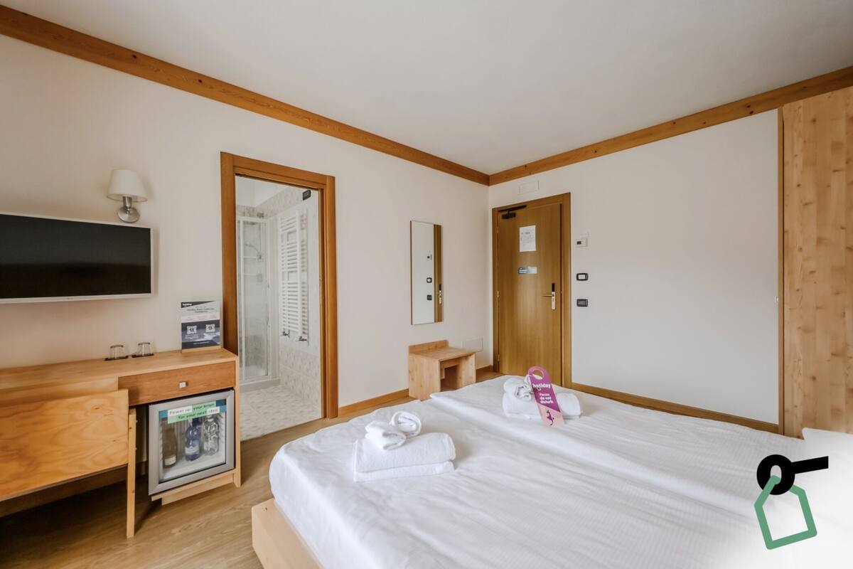 Minibar, una cassaforte in camera, Wi-Fi gratuito, lenzuola