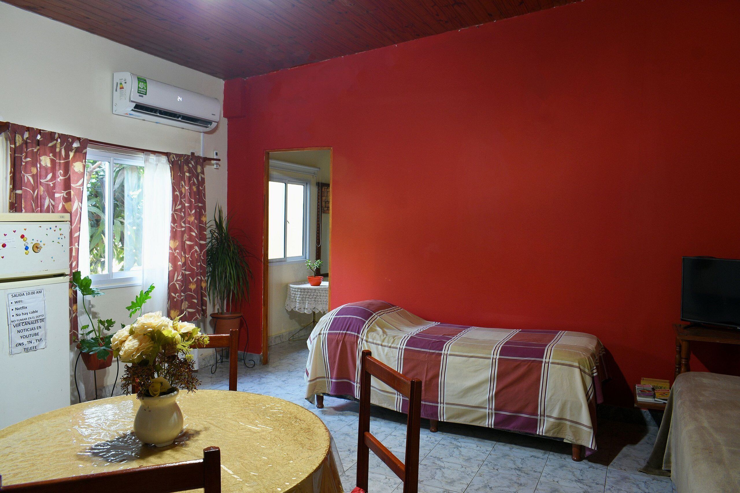 3 Schlafzimmer, Bügeleisen/Bügelbrett, Internetzugang, Bettwäsche