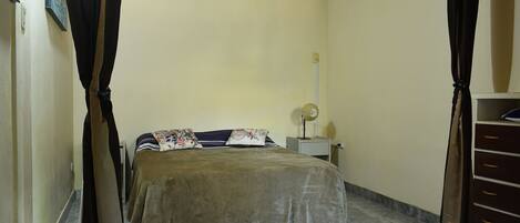 2 chambres, fer et planche à repasser, accès Internet, draps fournis