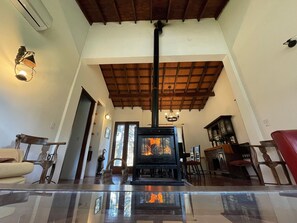 Interior - Estrella Federal Casa de Matilde (Ramallo)