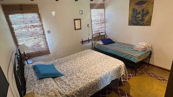 2 habitaciones, acceso a internet y ropa de cama