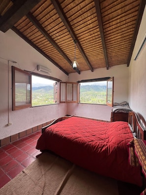 5 chambres, draps fournis