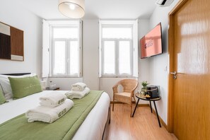1 camera, Wi-Fi, lenzuola