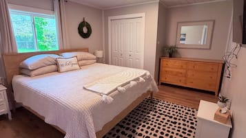 2 chambres, fer et planche à repasser, Wi-Fi gratuit, draps fournis