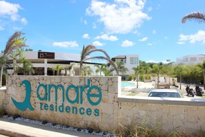 Front of property - Amare Beachfront Aparthotel (Las Terrenas)