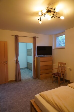 2 bedrooms, iron/ironing board, free WiFi, bed sheets - 3 room vacation home in Märkische Schweiz (Müncheberg)