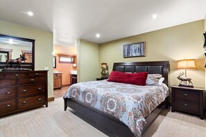 4 bedrooms, WiFi, bed sheets