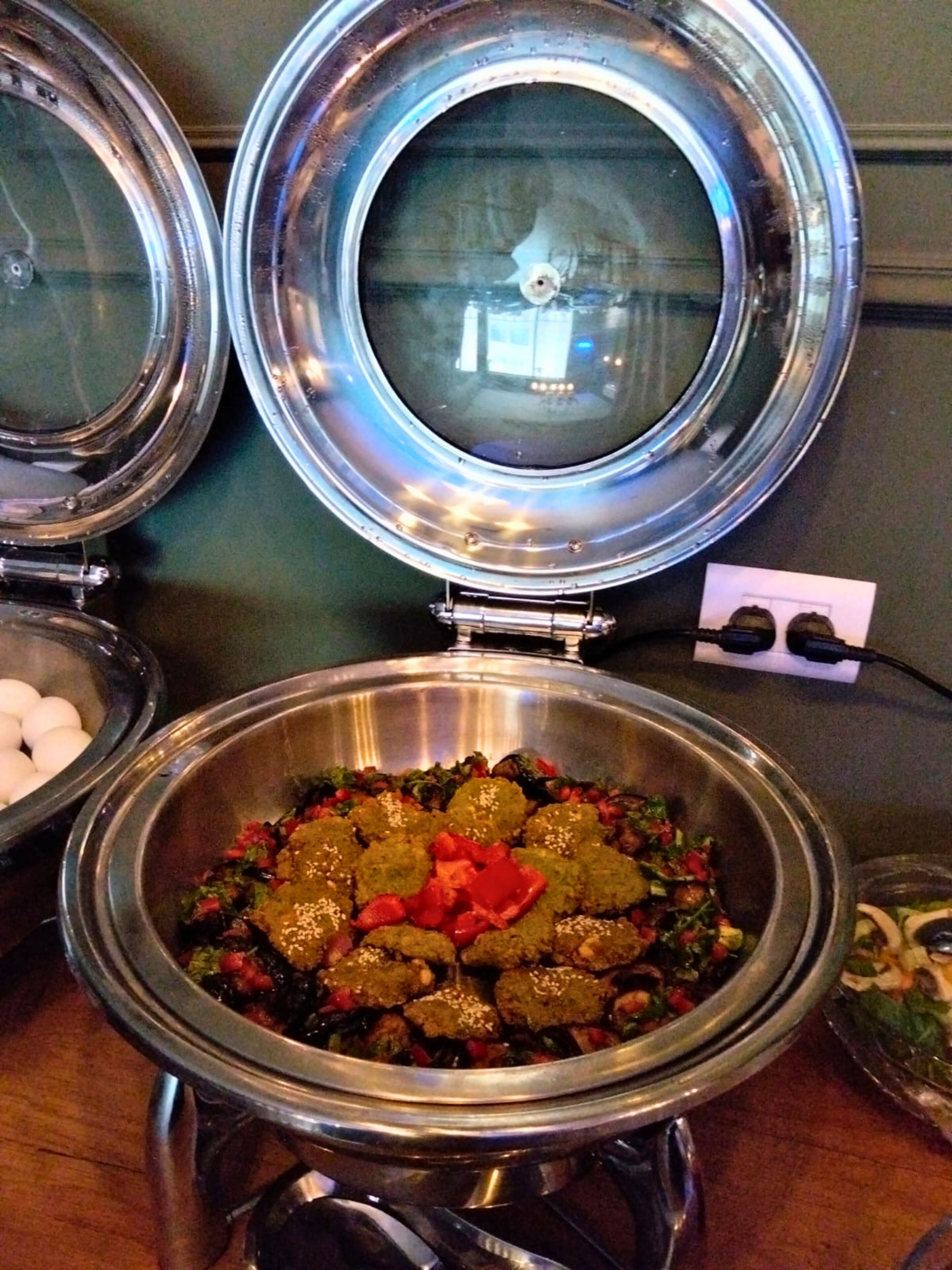 Tägliches inbegriffenes kontinentales Frühstück