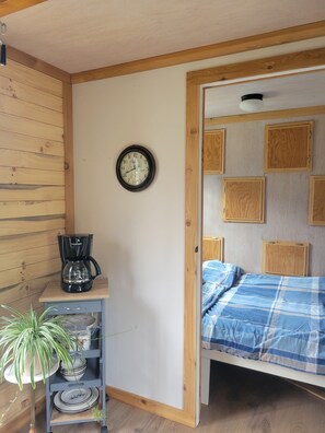 2 bedrooms, bed sheets