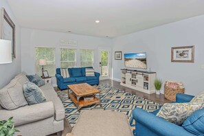 テレビ、書斎 / ワークスペース