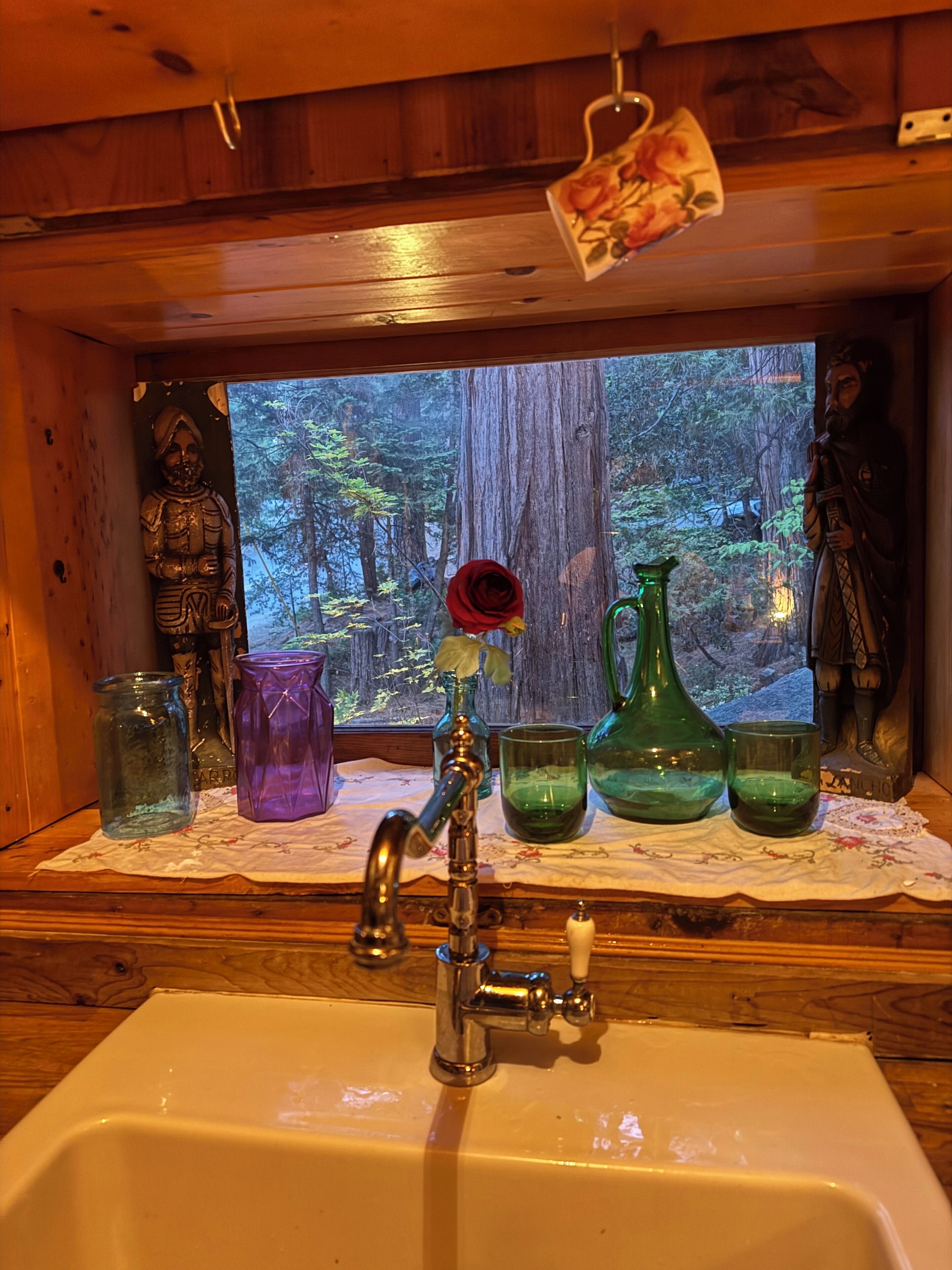 淋浴设施、吹风机、毛巾、肥皂