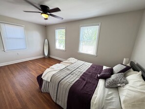 5 bedrooms, WiFi, bed sheets