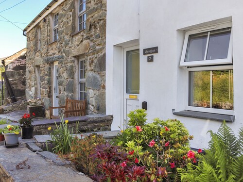 Edward Terrace Cottage