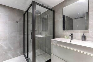 Dusche, Haartrockner