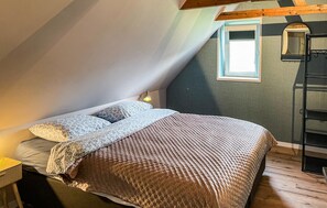 2 bedrooms, free WiFi