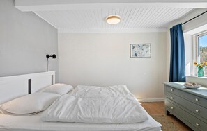 4 bedrooms, free WiFi
