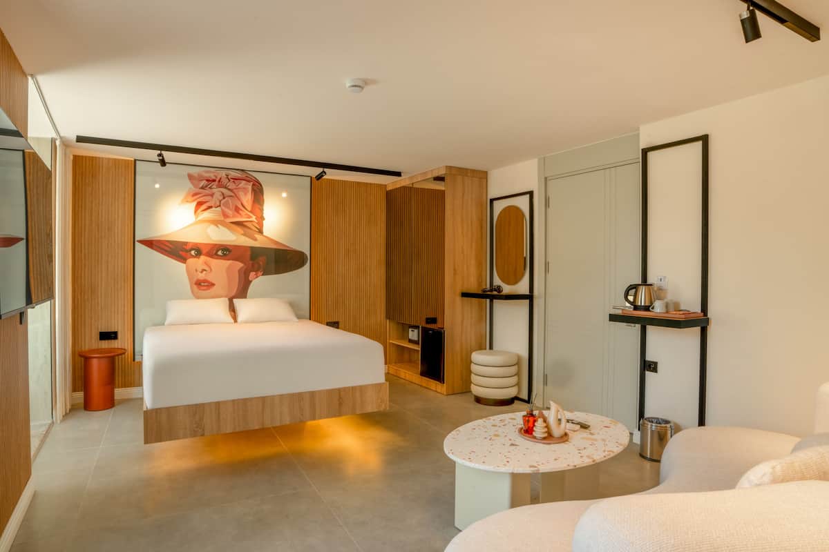 Literie de qualité, minibar, coffre-fort, bureau