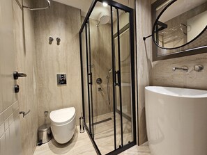 Standard Double Room | Premium bedding, minibar, in-room safe, desk - SuLara Exclusive Hotel (Antalya)