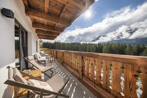Chalet | Terrace/patio - Chalet Near Ski Arena Wildkogel (Neukirchen am Grossvenediger)