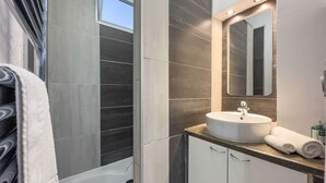 Unclassified image, 4 of 17, button - 206 Selvosa in Cannes (Cannes)