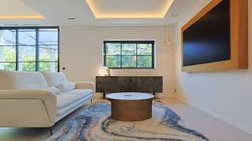 5 bedrooms