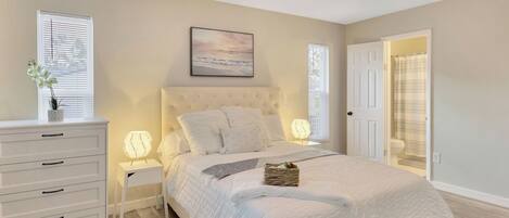 4 bedrooms, WiFi, bed sheets
