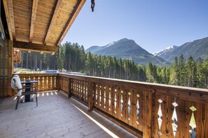 Chalet | Property grounds - Chalet in Neukirchen Near Ski Lift (Neukirchen am Grossvenediger)