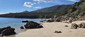 3 bedroom cottage in setãºbal