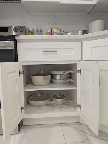 Modern Comfort - Minimal Style
Entire guest suite in Elmont, New York