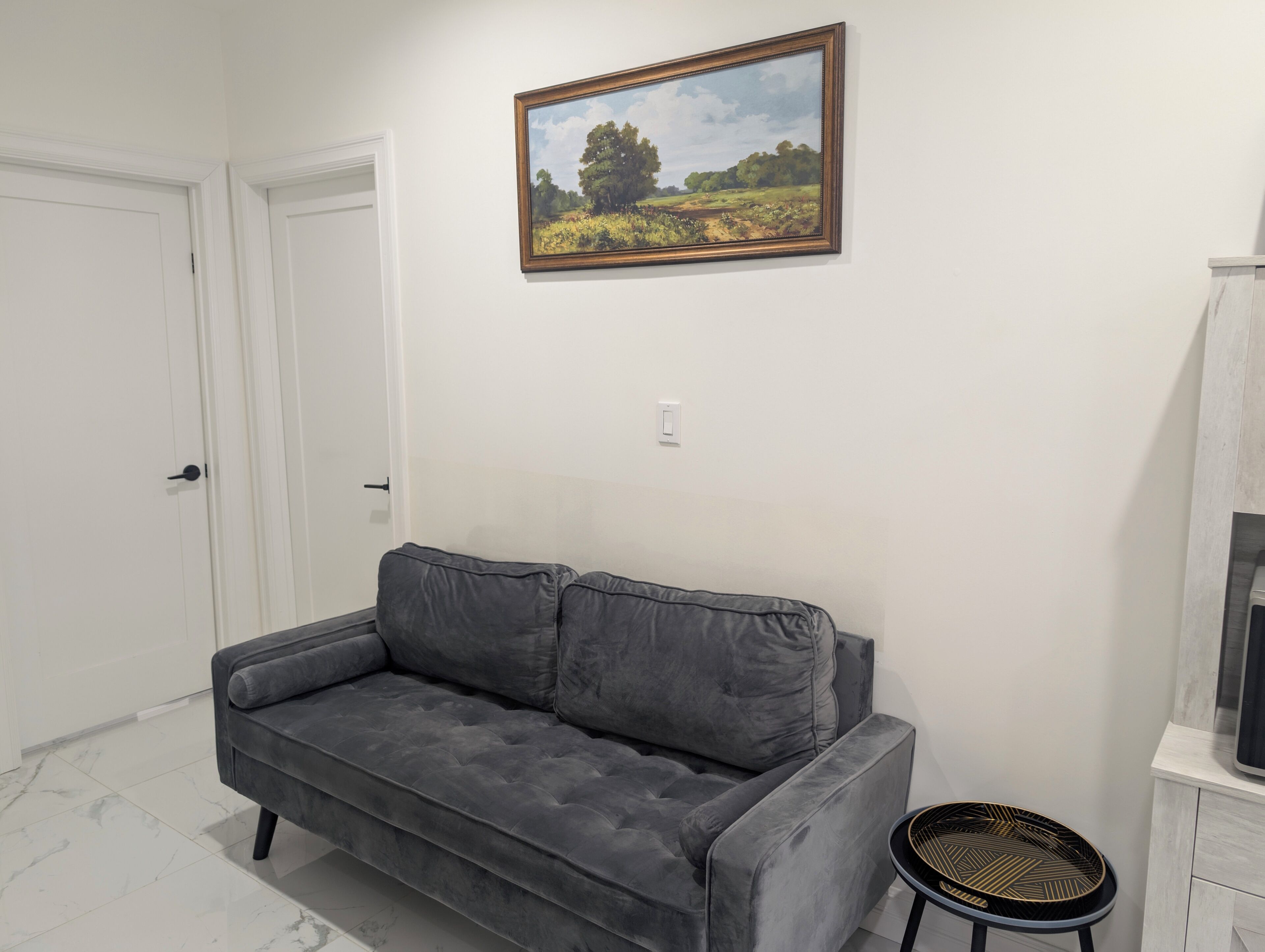 Modern Comfort - Minimal Style Entire Guest Suite In Elmont, New York - Garden City, NY