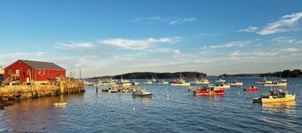 Oceanville Oasis on the Peaceful Island