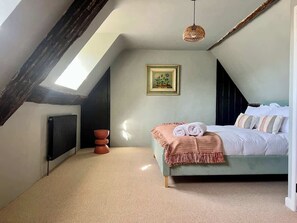 3 chambres, fer et planche à repasser, lit parapluie, Wi-Fi