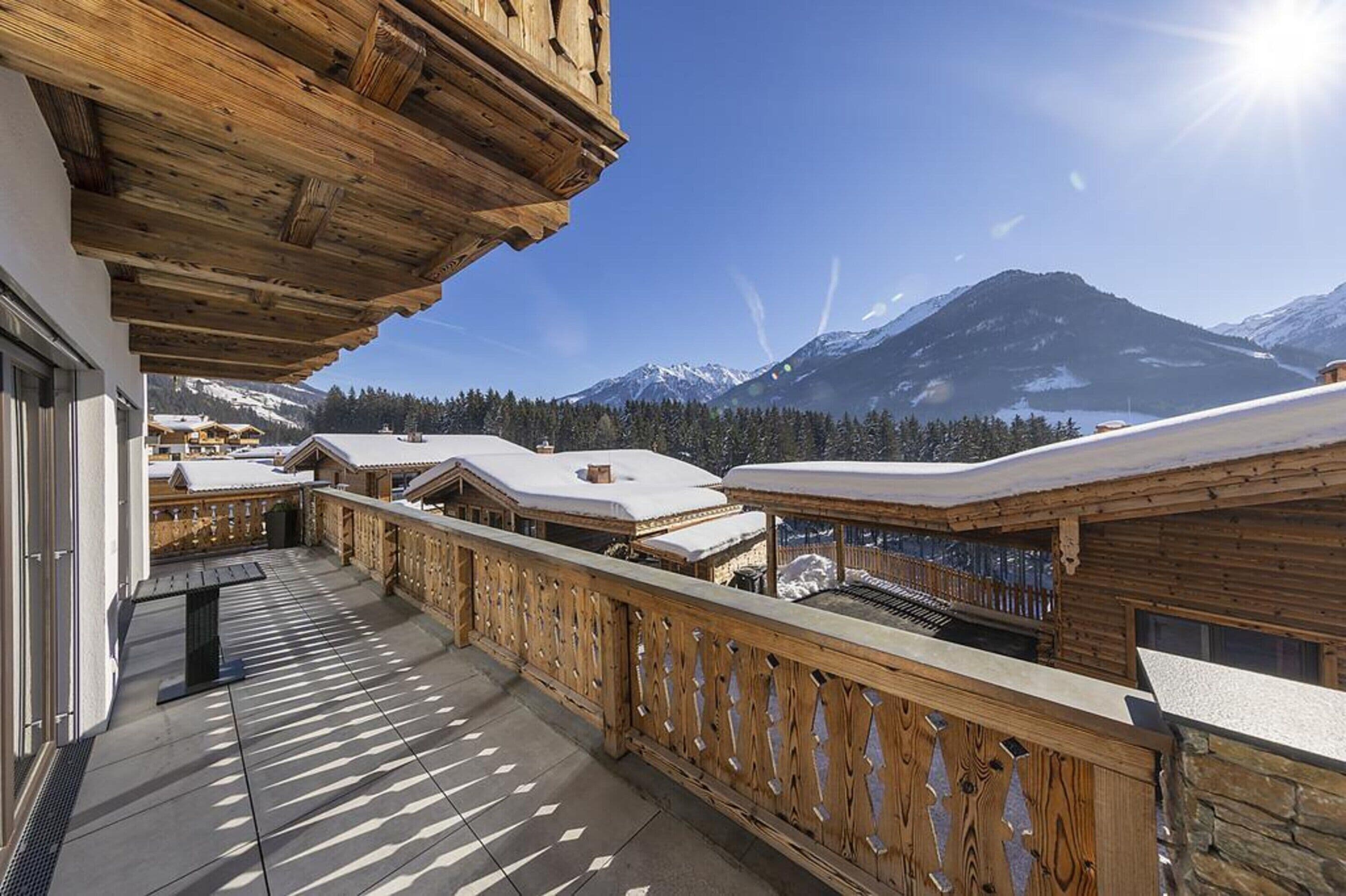 Chalet | Property grounds