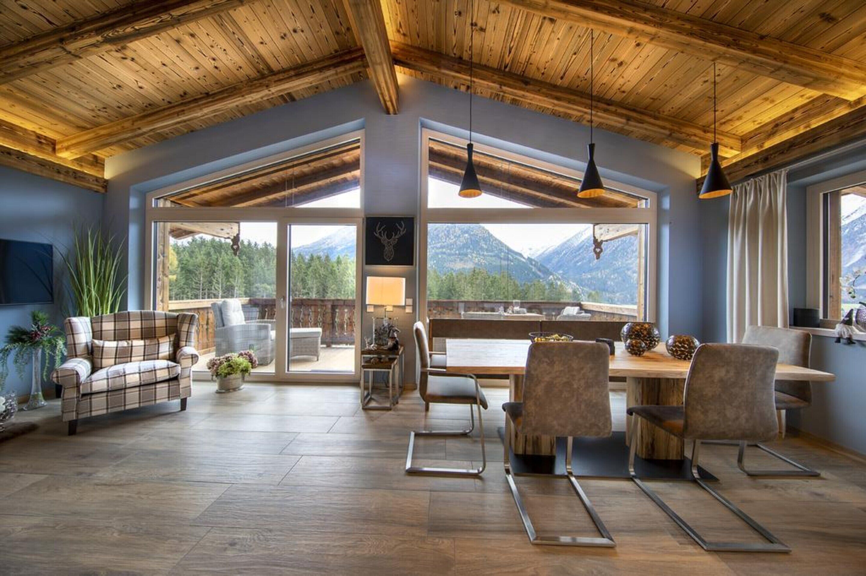 Chalet | Interior