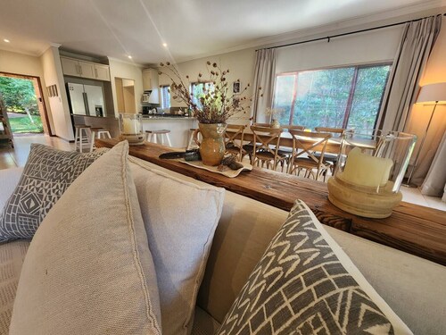 Maclarty House - Golf Estate