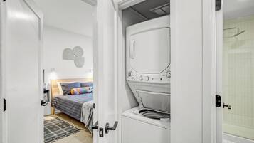 1 Schlafzimmer, Bügeleisen/Bügelbrett, kostenloses WLAN, Bettwäsche