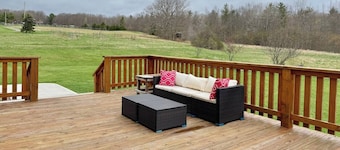 Sunset Ridge - Hot tub, fire pit, BBQ