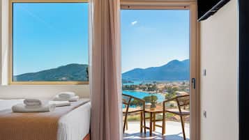 Superior Suite, 1 Queen Bed with Sofa bed, Sea View | 1 bedroom, soundproofing, free WiFi