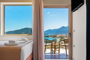 Superior Suite, 1 Queen Bed with Sofa bed, Sea View | 1 bedroom, soundproofing, free WiFi